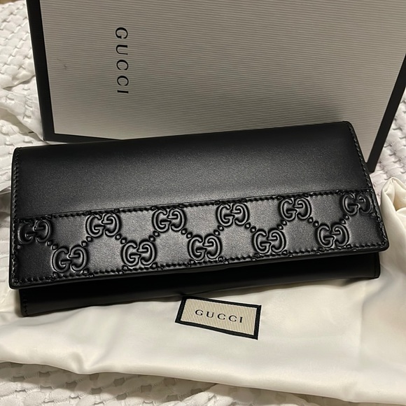 NIB- Gucci- Black Leather Embossed Long Wallet - Picture 1 of 10